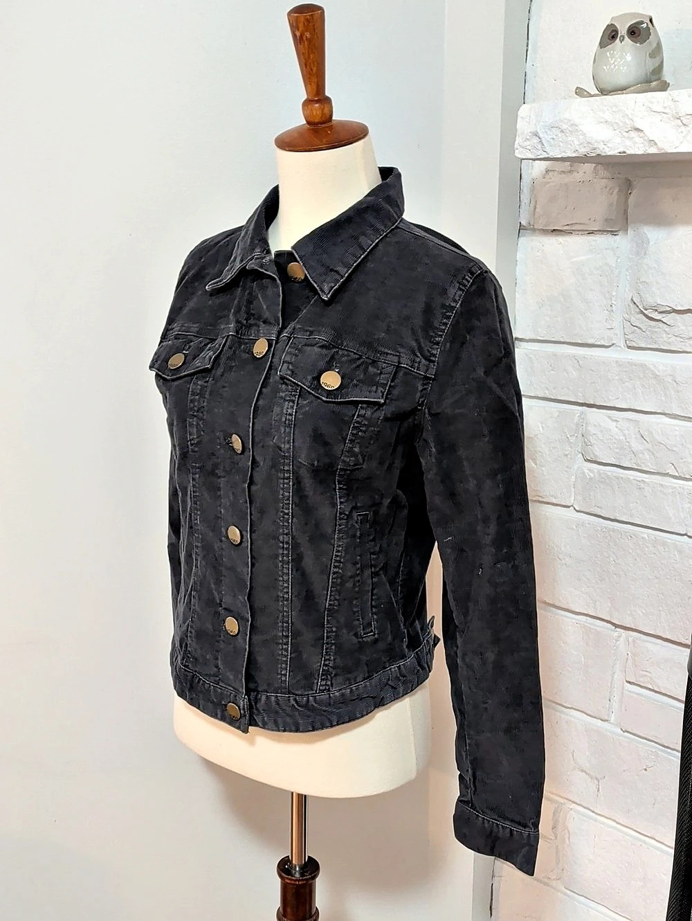 Gap 1969 Corduroy Jean Jacket in Black Size Small Like New